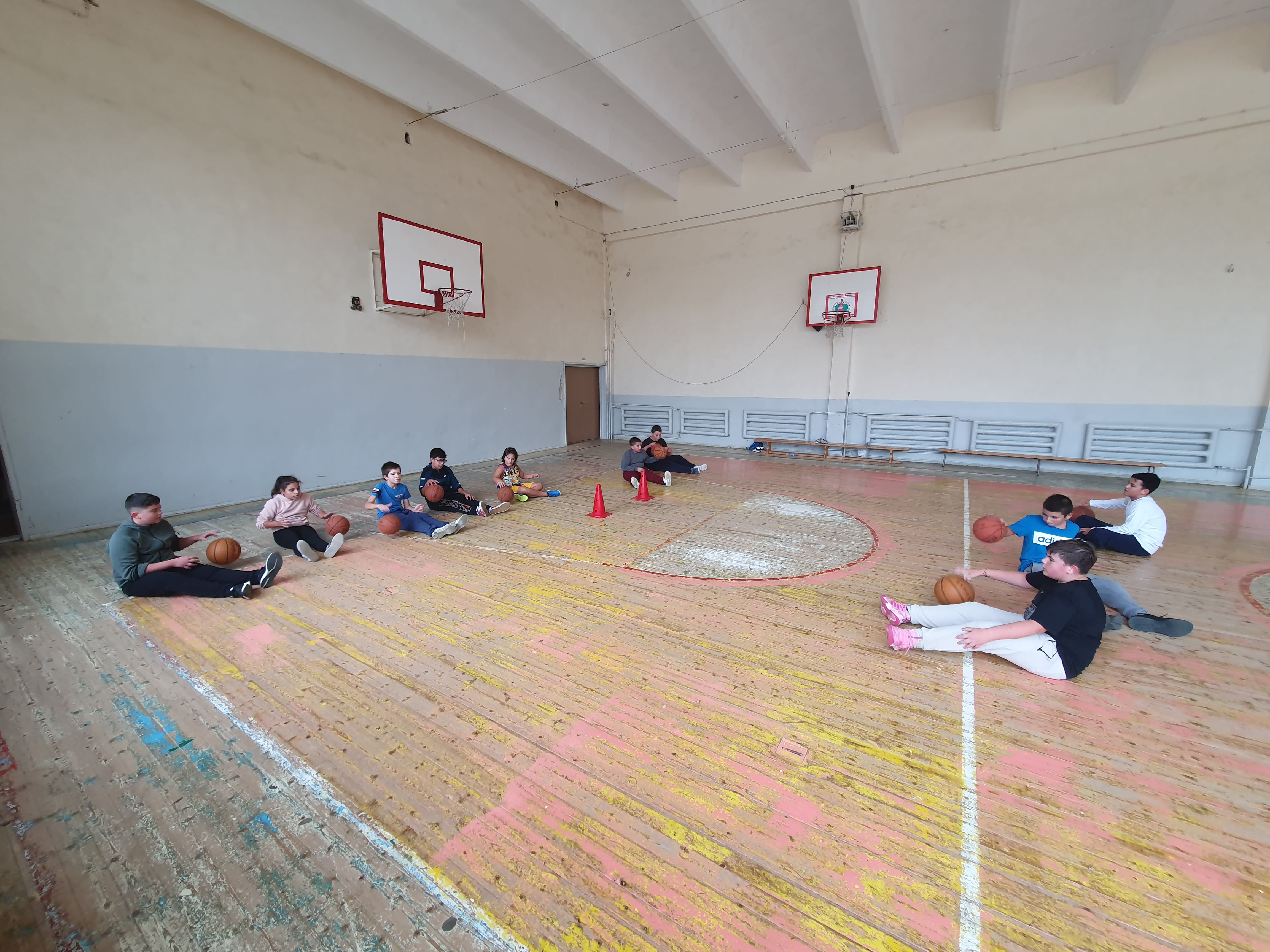 Снимка от галерия Баскетбол 2 клас