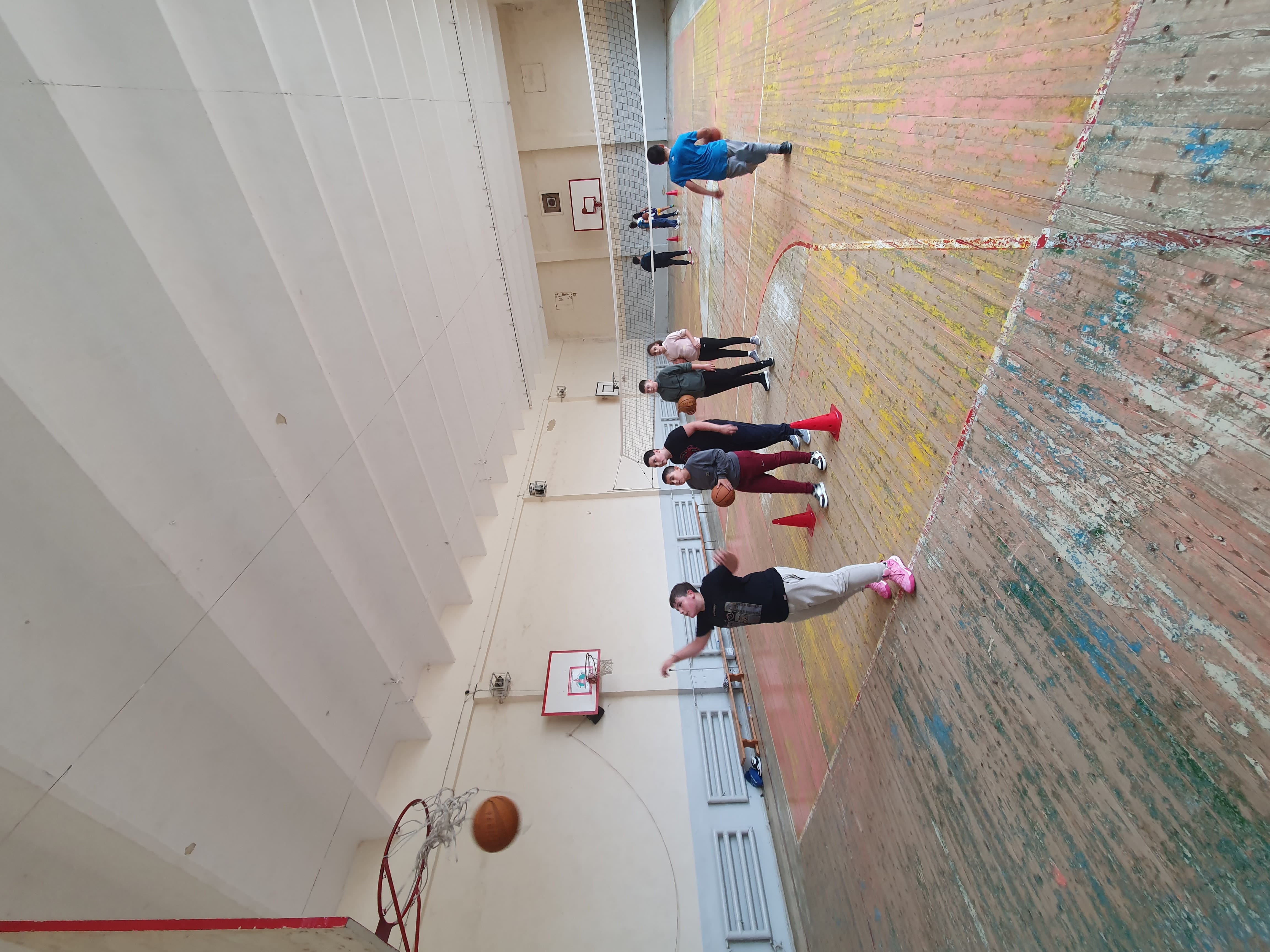 Снимка от галерия Баскетбол 5-7 клас