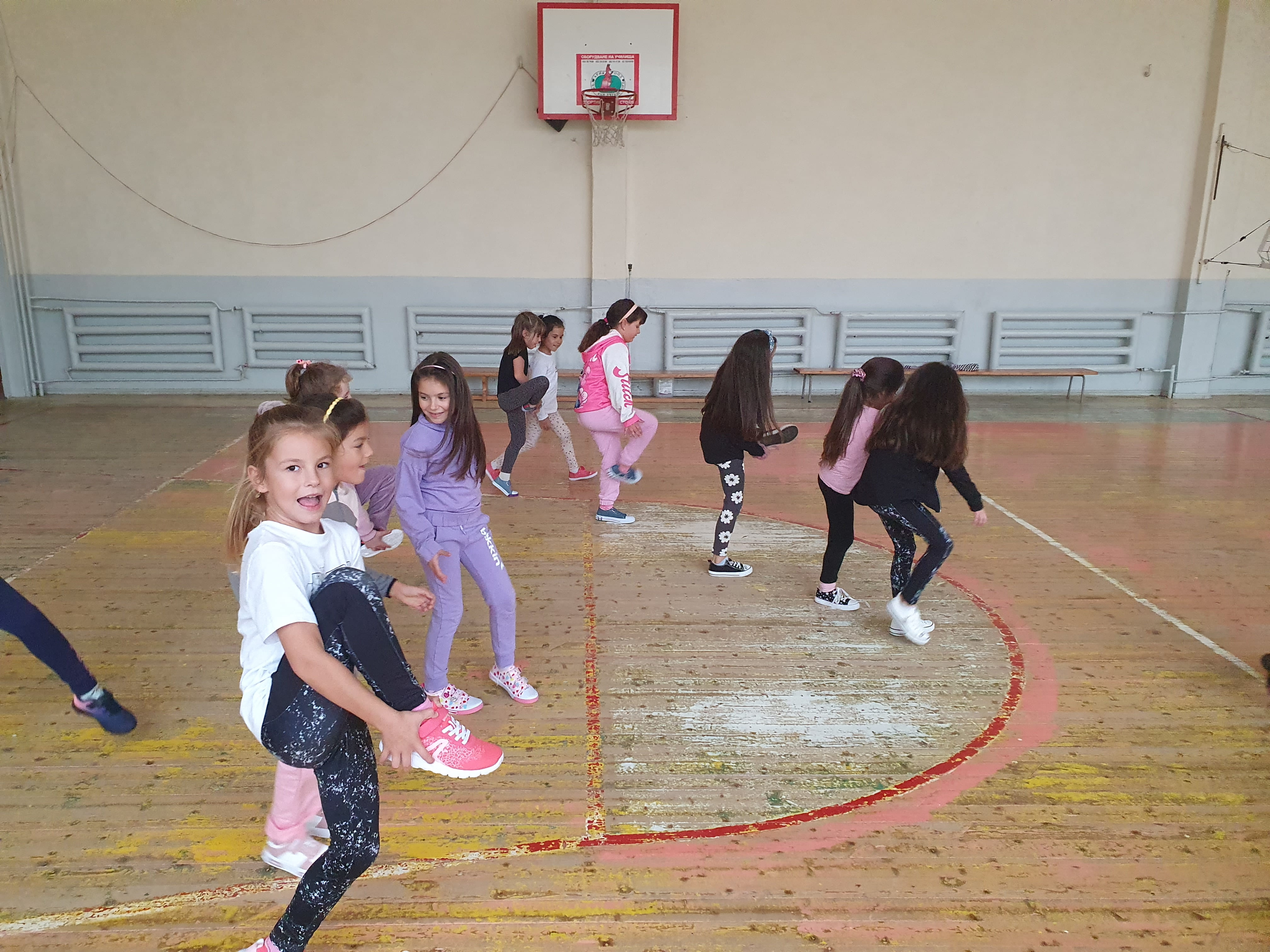 Снимка от галерия Баскетбол 2 клас