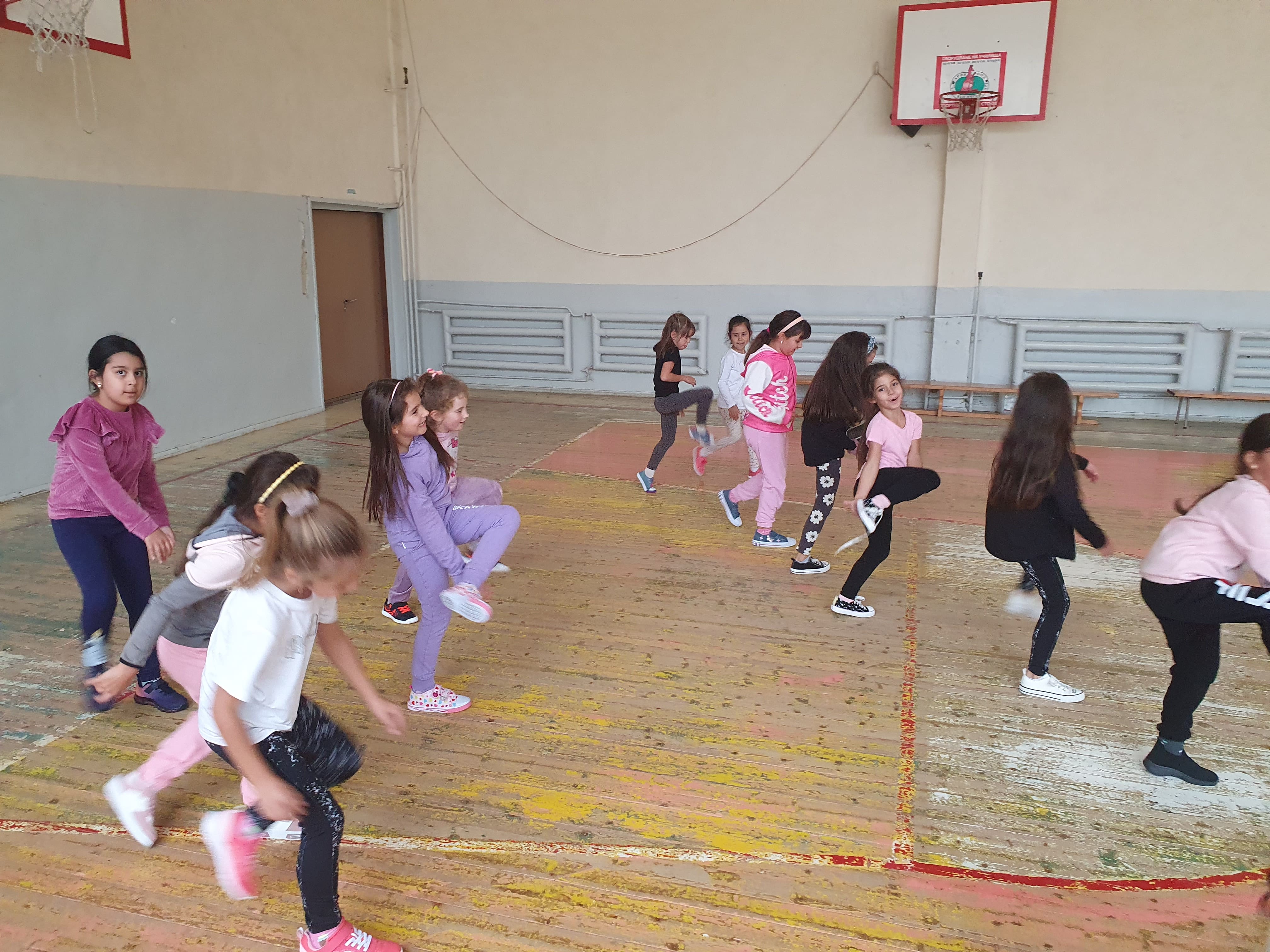 Снимка от галерия Баскетбол 2 клас